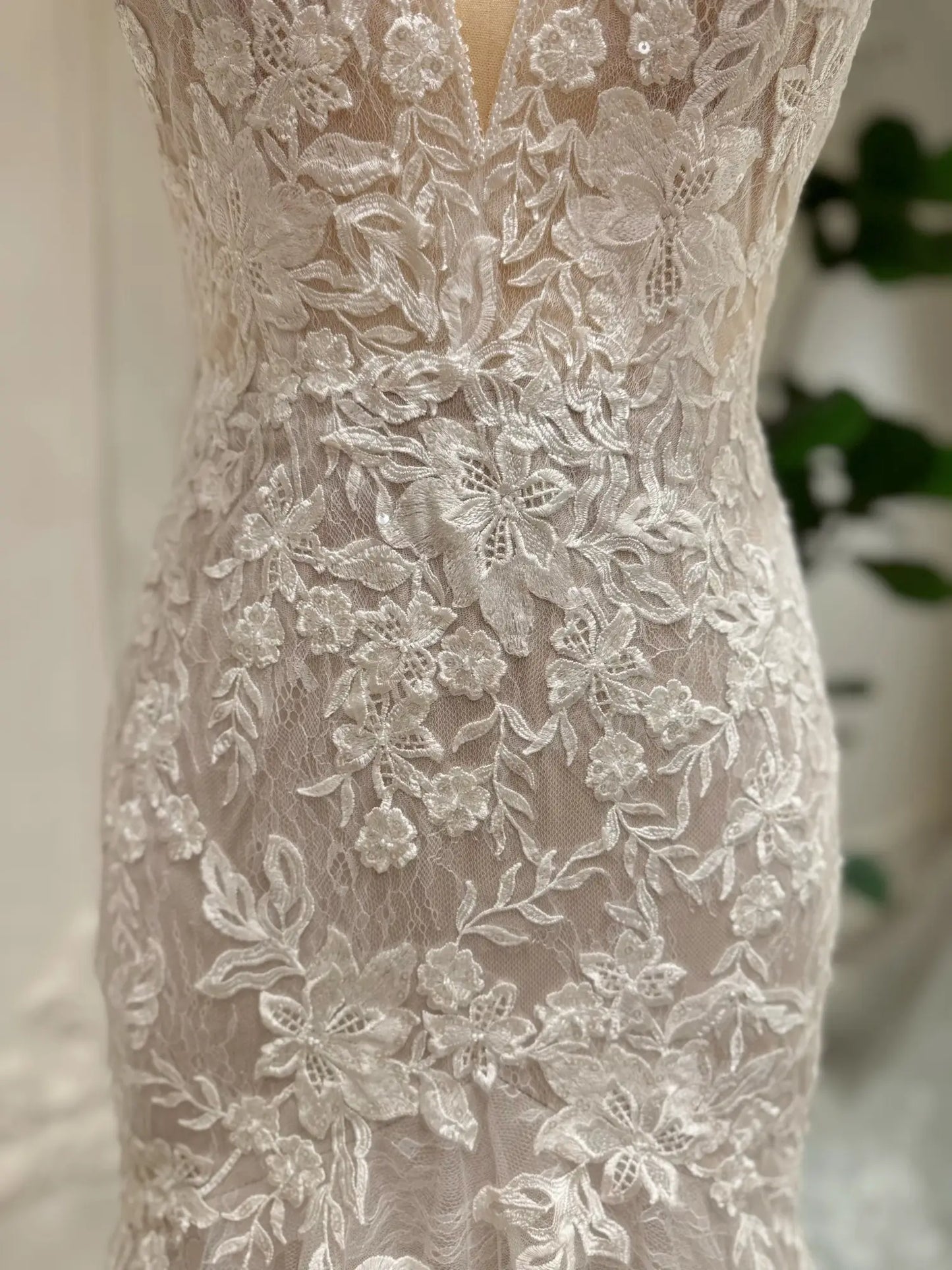 Selin - Ivory Lace Mermaid Wedding Dress with Nude Lining, Floral Appliqués