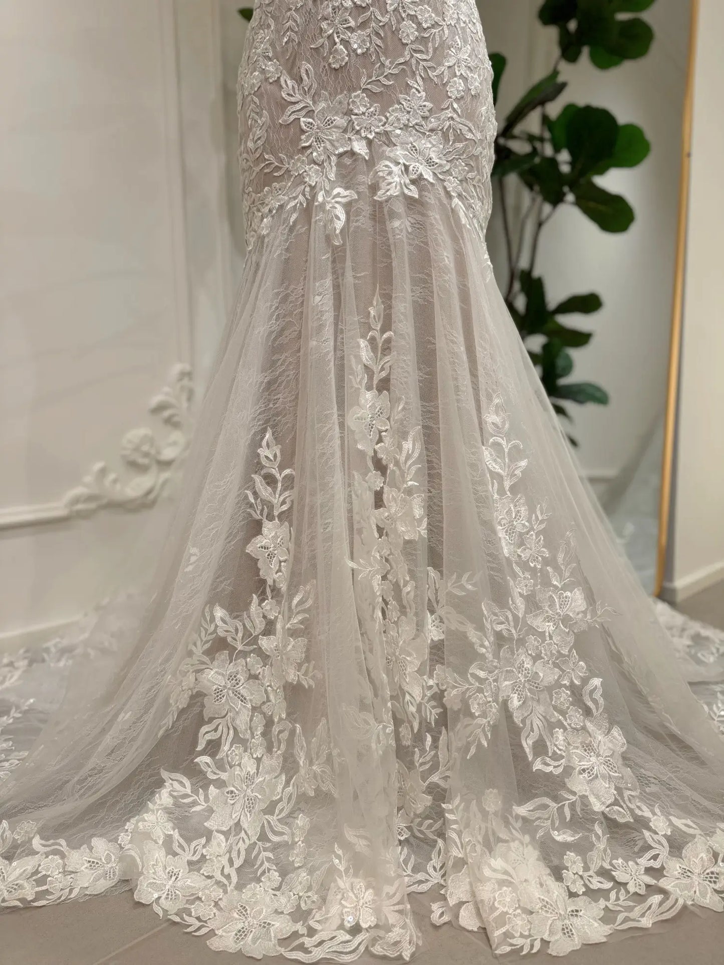 Selin - Ivory Lace Mermaid Wedding Dress with Nude Lining, Floral Appliqués