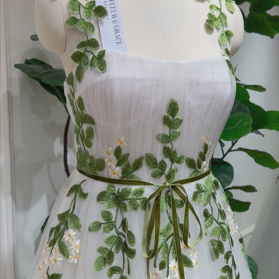 Elve Gown – Meadow Green Daisy Wedding Dress with Pockets | Forest Elopement Gown